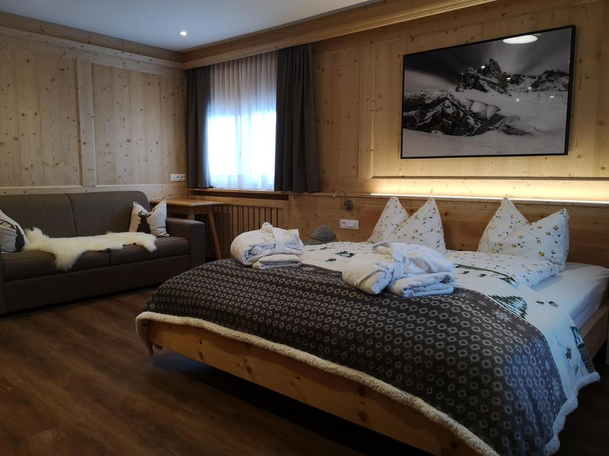 منزل الضيف Santa Cristina Val Gardena  في Rifugio Fermeda Hutte المظهر الخارجي الصورة