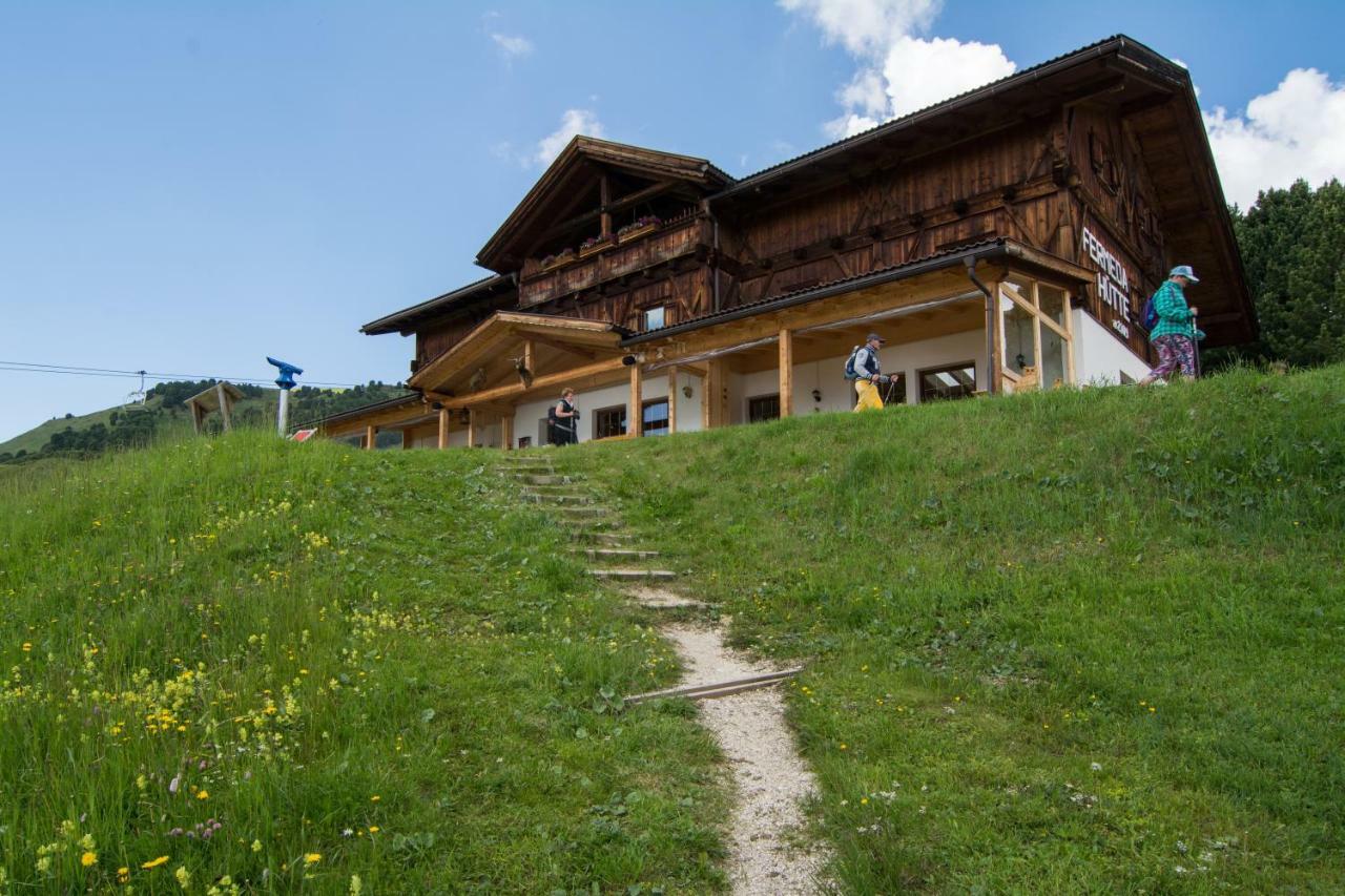 منزل الضيف Santa Cristina Val Gardena  في Rifugio Fermeda Hutte المظهر الخارجي الصورة