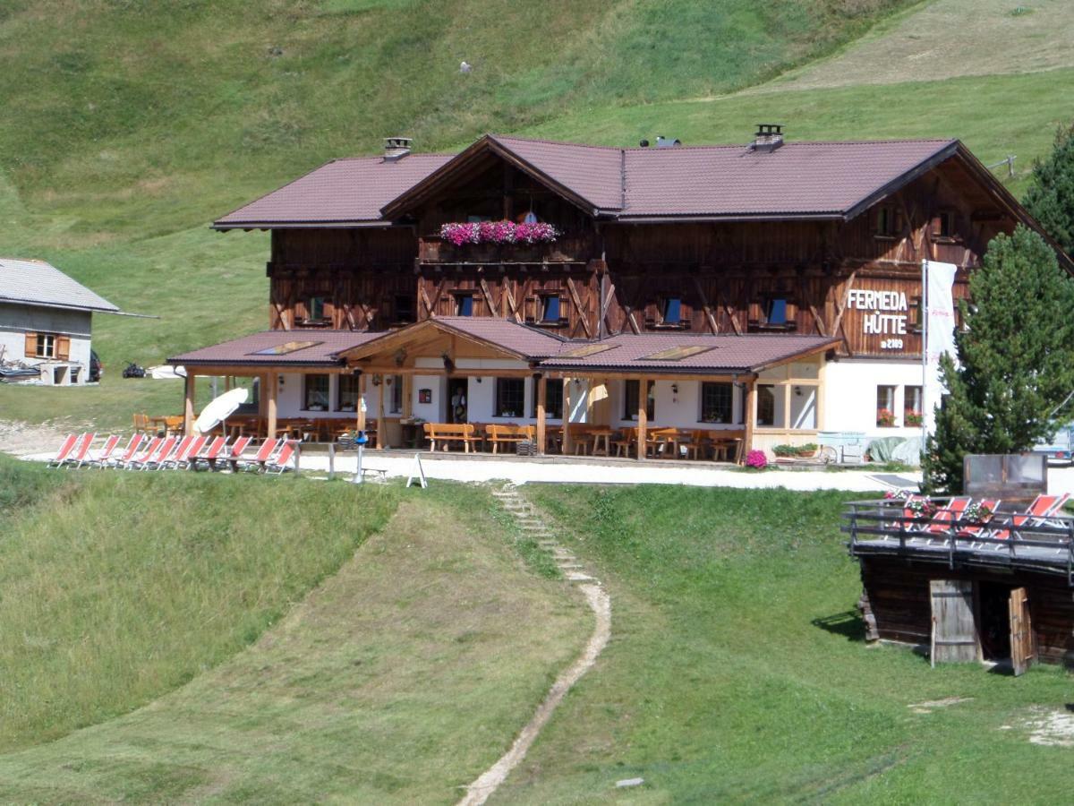 منزل الضيف Santa Cristina Val Gardena  في Rifugio Fermeda Hutte المظهر الخارجي الصورة